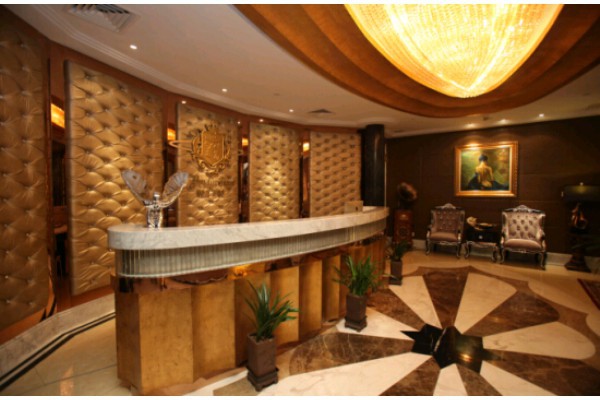 溪水潺潺，茶香四溢，养生好地方